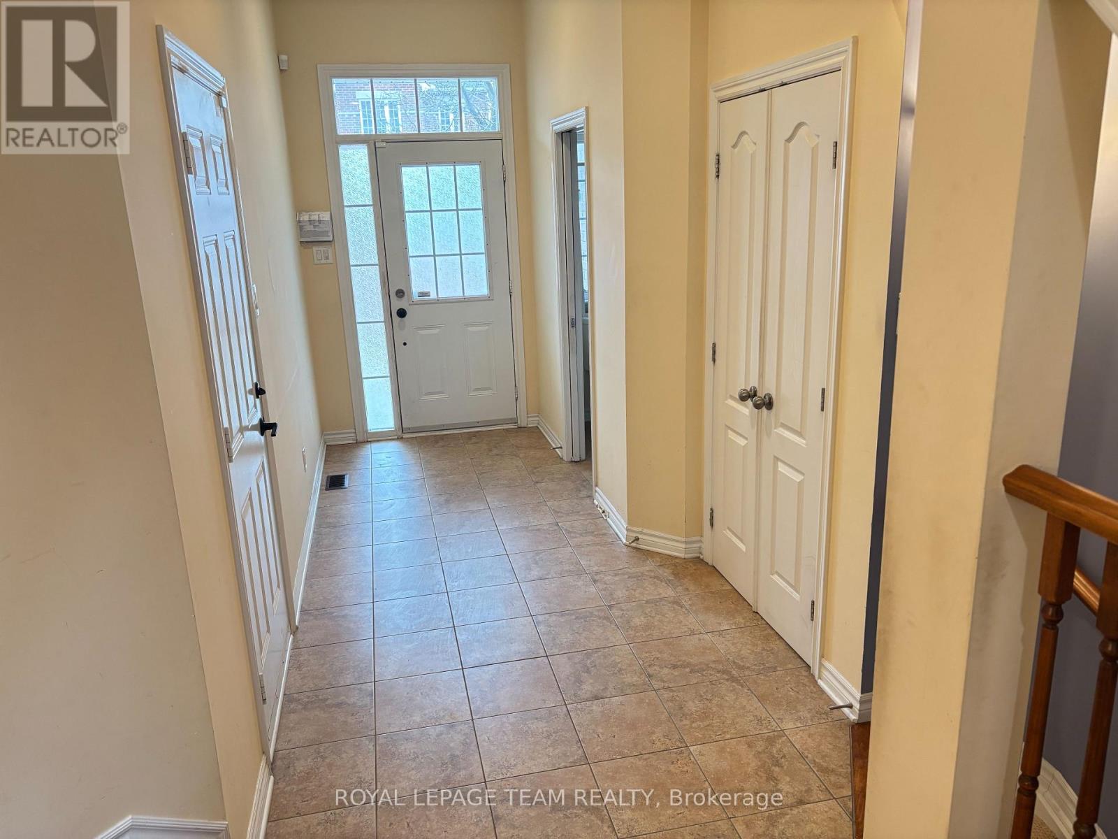 449 Foxhall Way, Ottawa, Ontario  K2M 0G1 - Photo 4 - X13150726