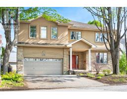 1130 EMPEROR AVENUE, Ottawa, Ontario