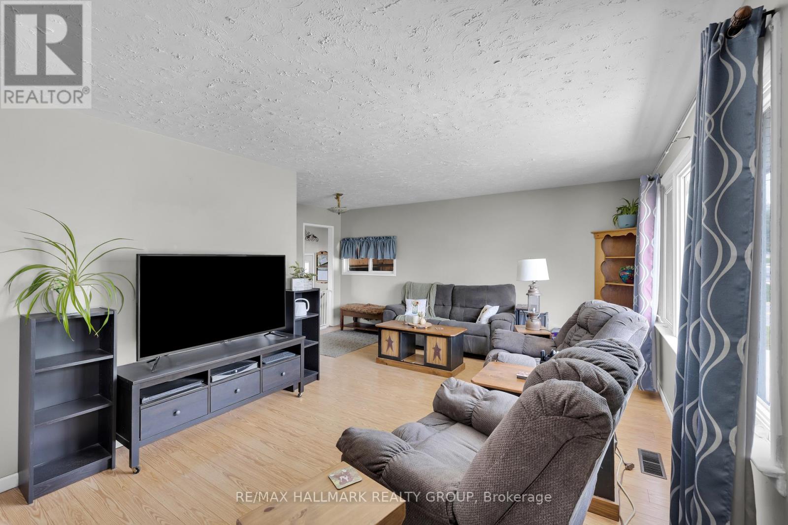 86 Jasper Avenue, Smiths Falls, Ontario  K7A 4E1 - Photo 4 - X13151050