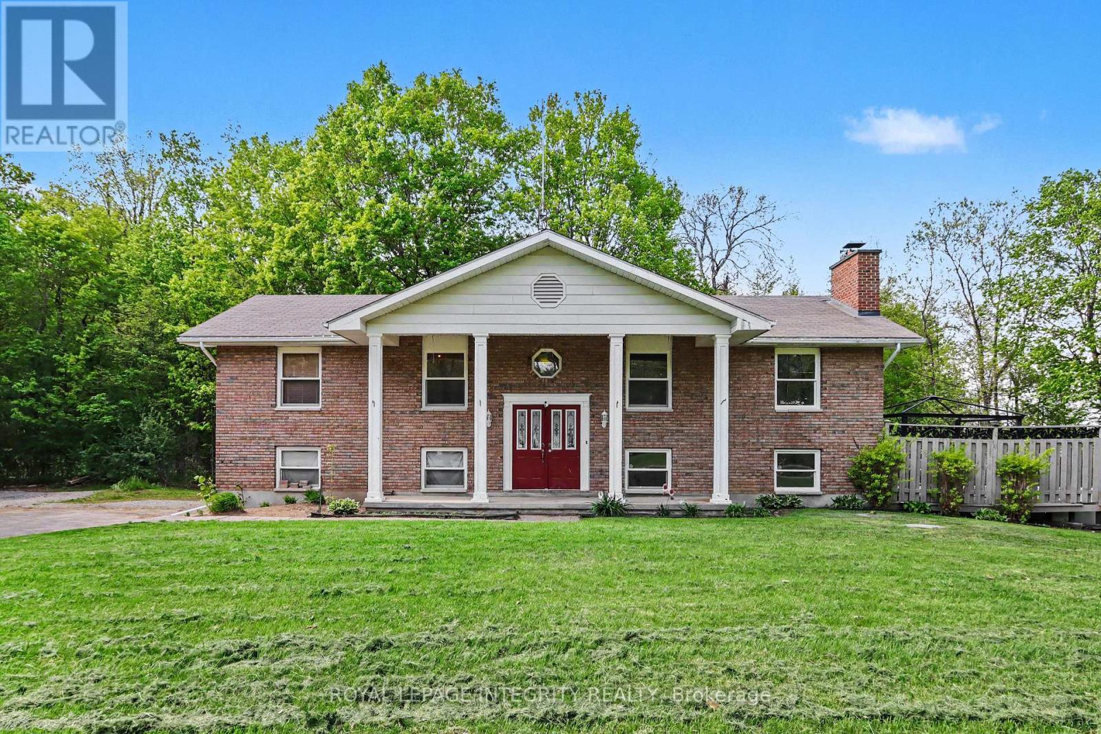 2 TOWER ROAD, Rideau Lakes, Ontario
