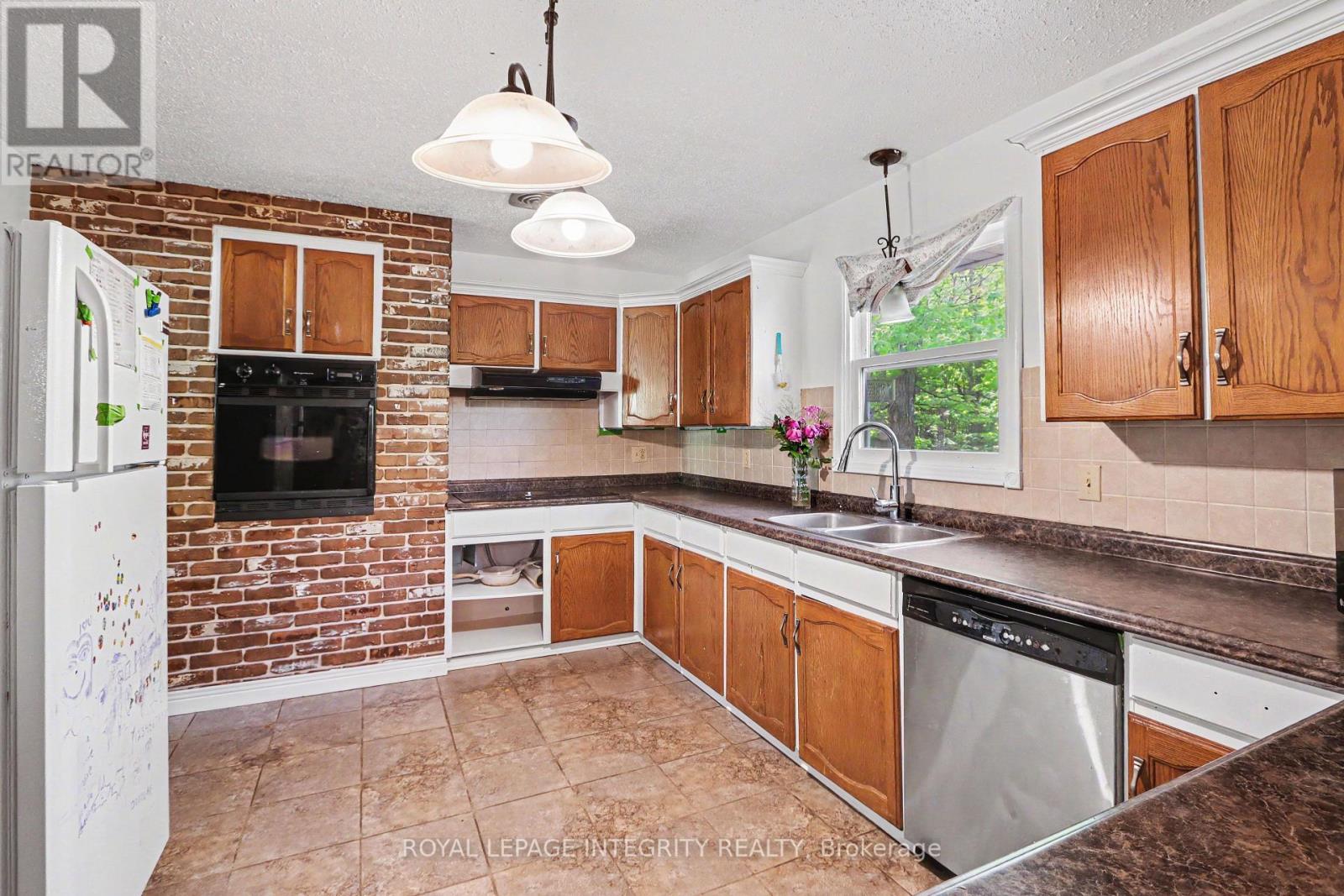 2 Tower Road, Rideau Lakes, Ontario  K0G 1L0 - Photo 7 - X13151174