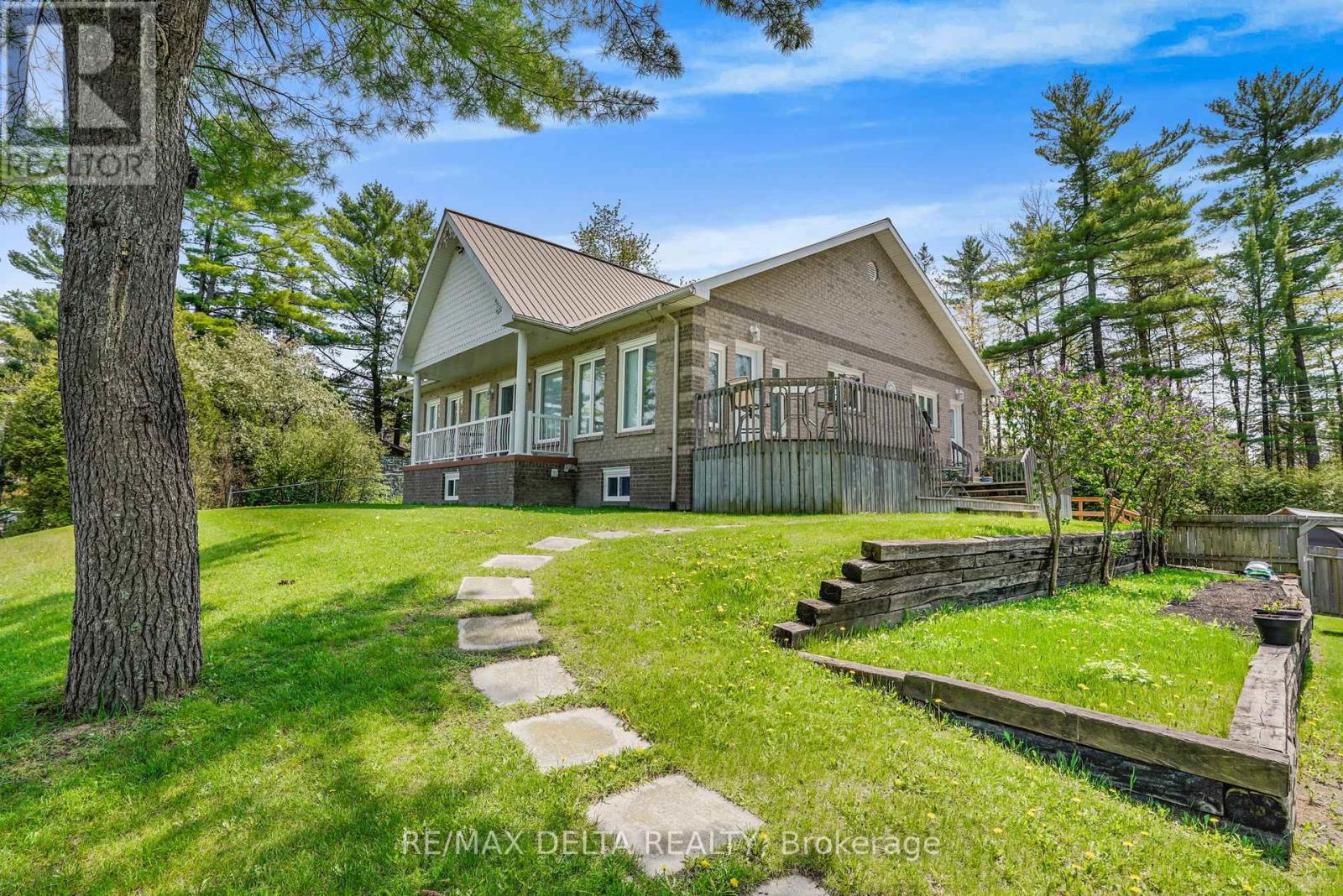 2071 Ch Tessier Road, Alfred And Plantagenet, Ontario  K0B 1L0 - Photo 2 - X13151192
