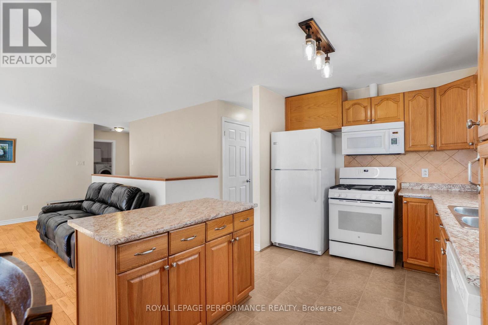 40 Lori Lane, North Dundas, Ontario  K0C 2H0 - Photo 12 - X13151360
