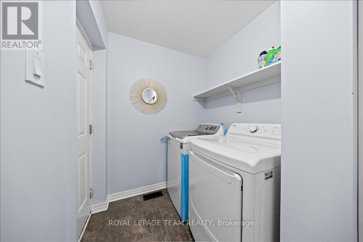 333 Tulum Crescent, Ottawa, Ontario  K2S 0V9 - Photo 5 - X13151594
