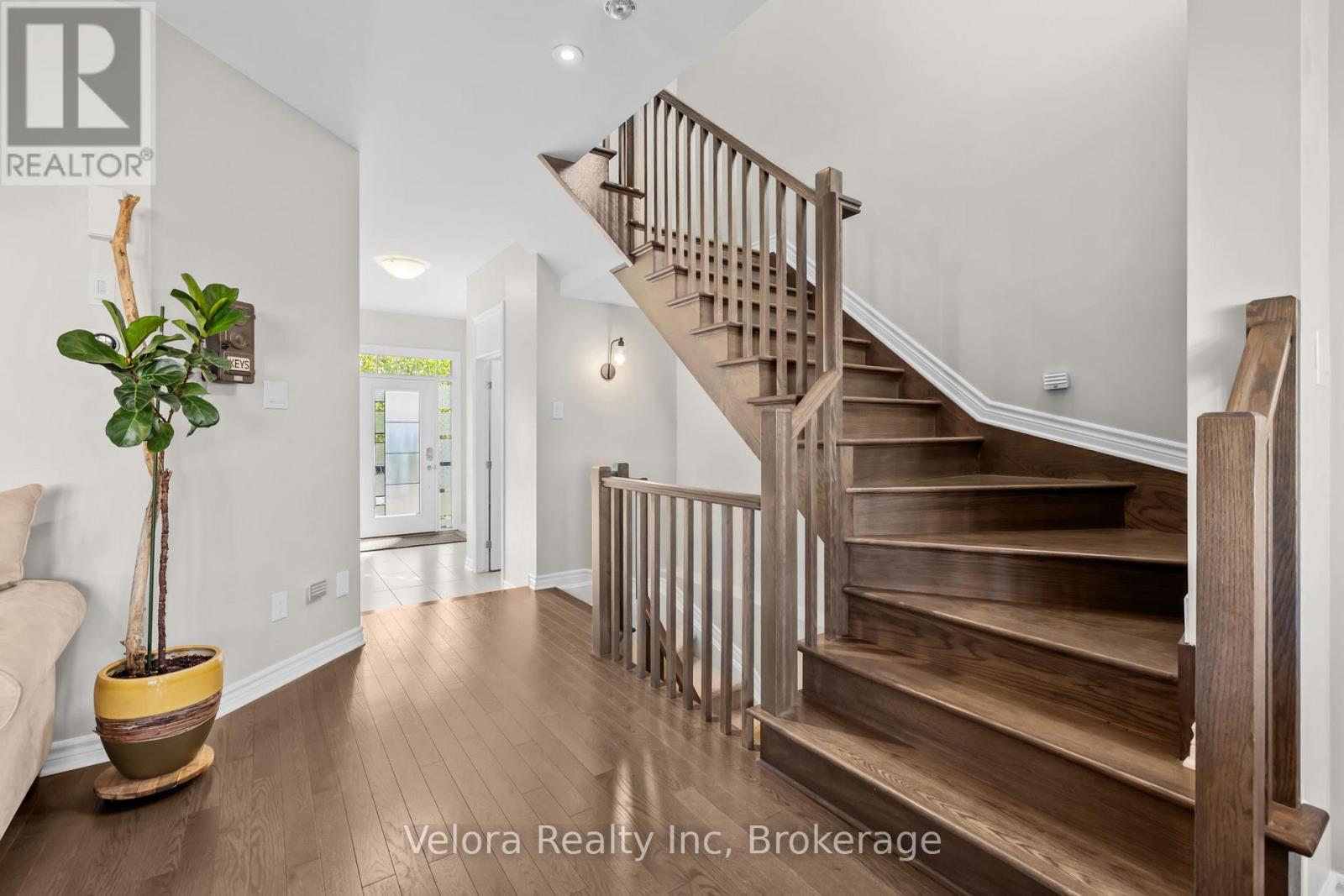 352 Warmstone Drive, Ottawa, Ontario  K2S 0W3 - Photo 6 - X13151874