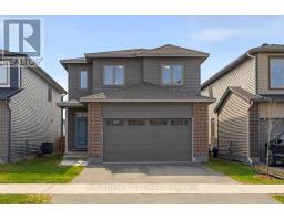 336 BARRETT FARM DRIVE, Ottawa, Ontario
