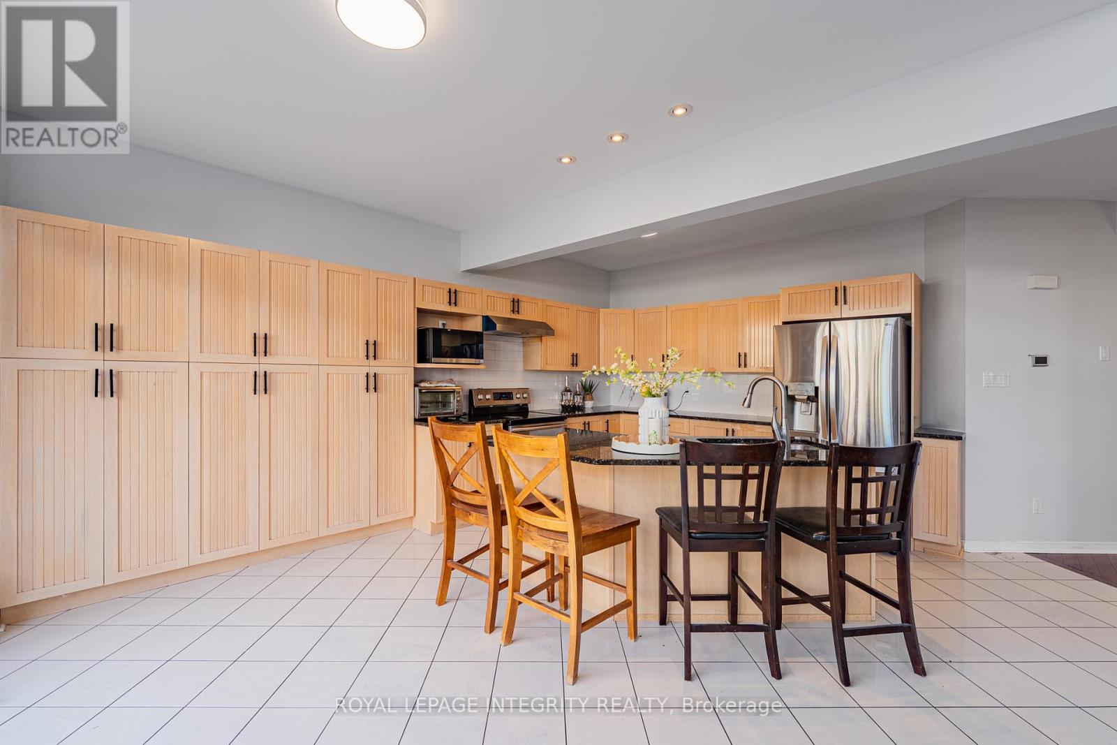 102 Whitestone Drive, Ottawa, Ontario  K2C 4C5 - Photo 15 - X13153216
