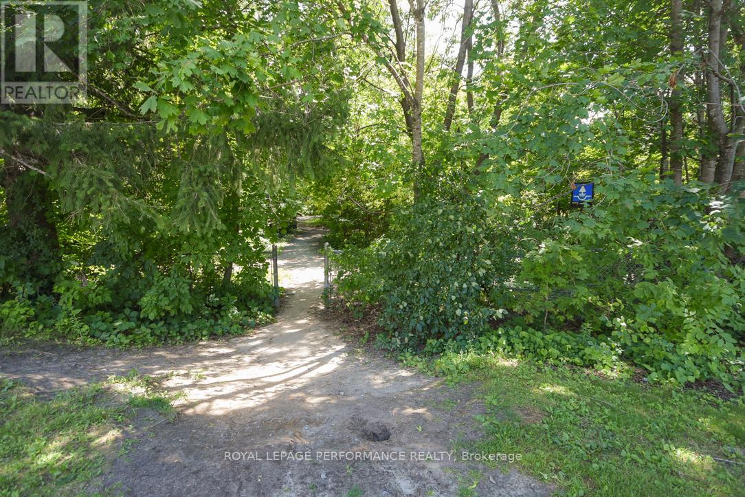 3194 Stockton Drive, Ottawa, Ontario  K1T 1S1 - Photo 37 - X13153352