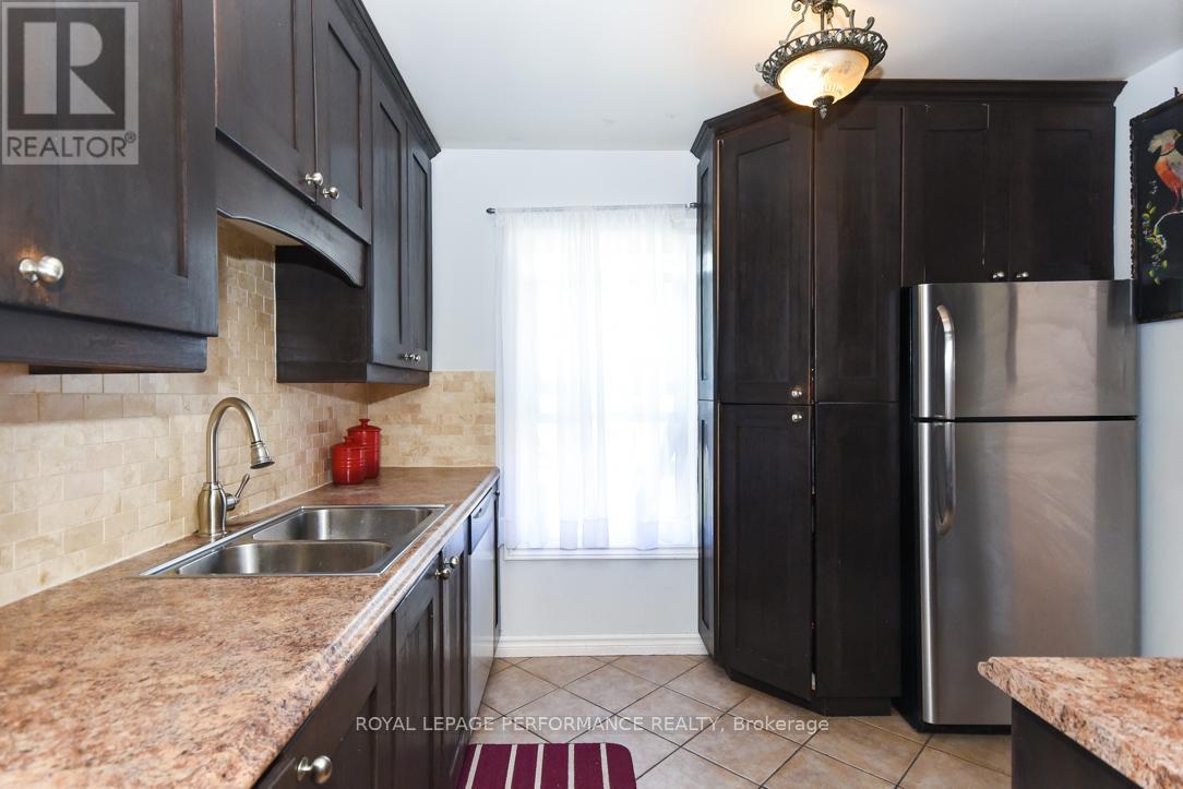 3194 Stockton Drive, Ottawa, Ontario  K1T 1S1 - Photo 6 - X13153352