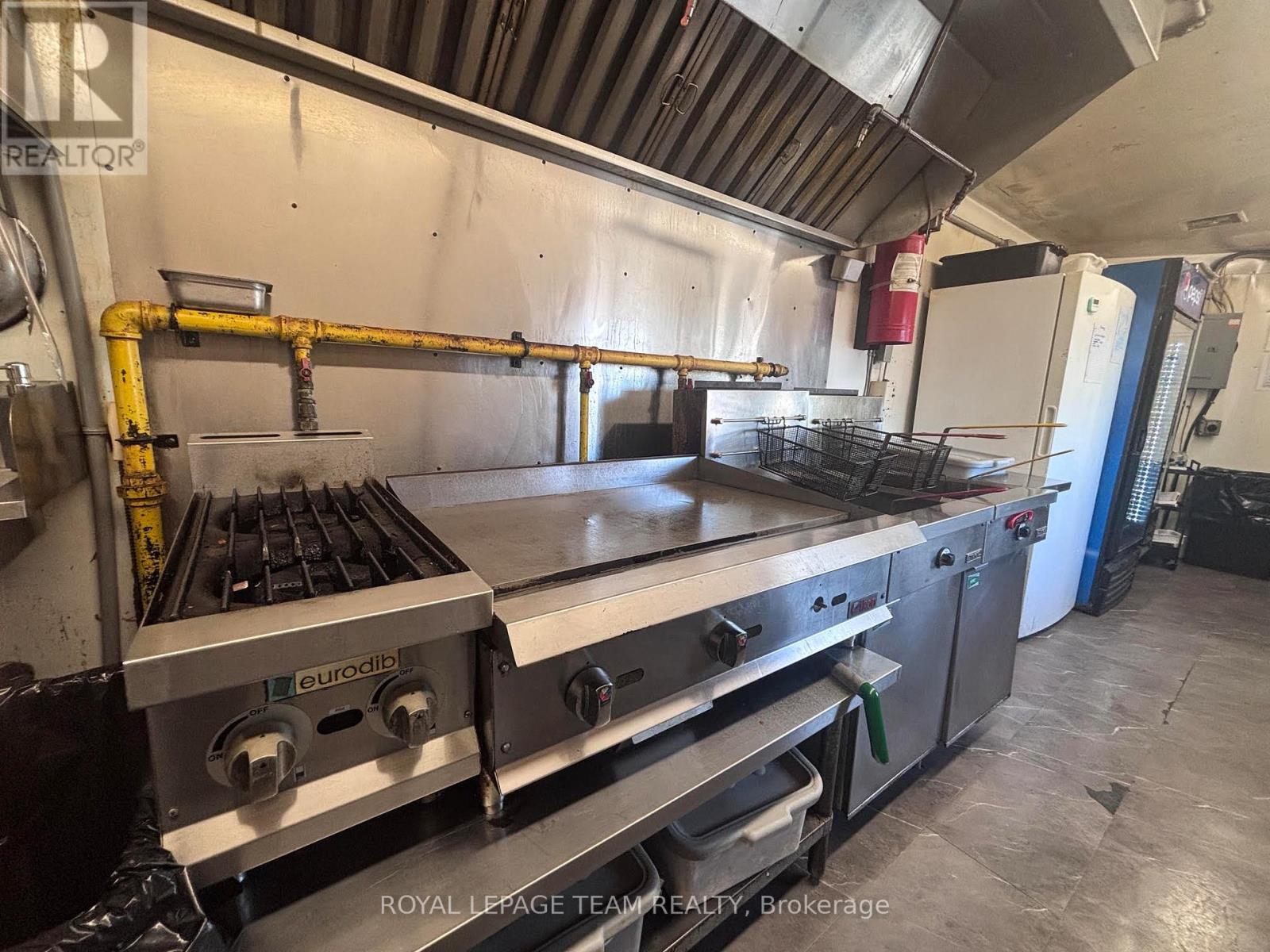 2560 Bank Street, Ottawa, Ontario  K1T 1M9 - Photo 11 - X13153380