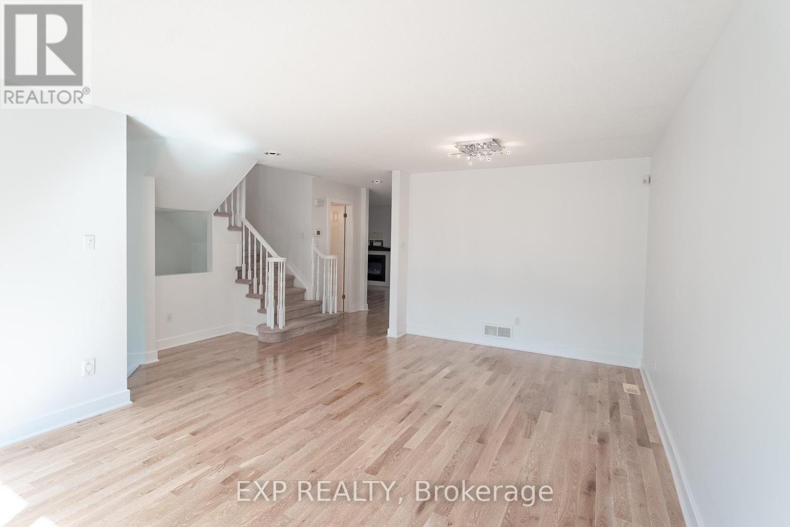 28 Chartwell Avenue, Ottawa, Ontario  K2G 6L6 - Photo 12 - X13153916