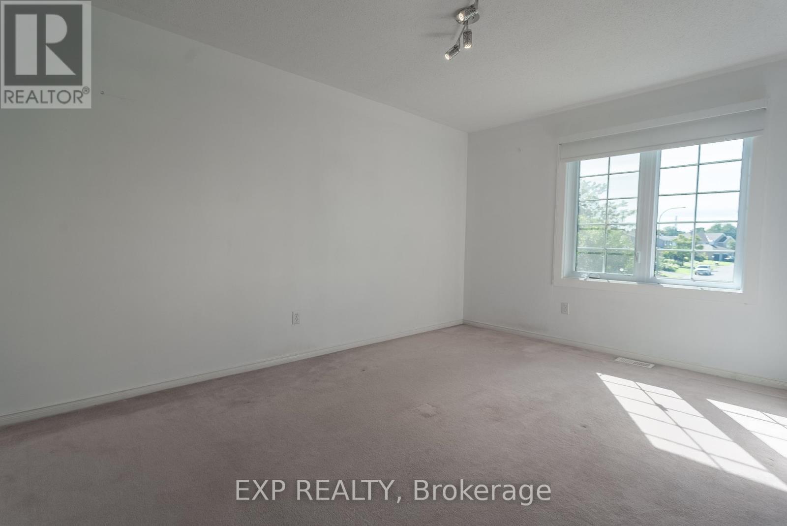 28 Chartwell Avenue, Ottawa, Ontario  K2G 6L6 - Photo 39 - X13153916