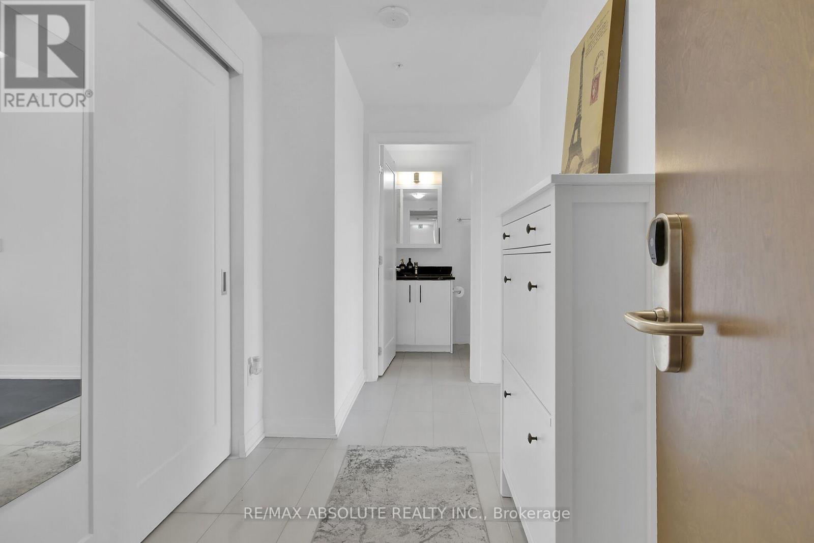 902 - 805 Carling Avenue, Ottawa, Ontario  K1S 5W9 - Photo 3 - X13154066