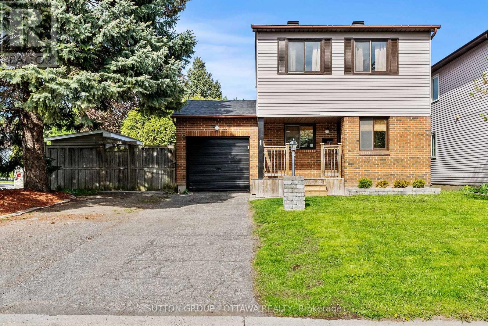 1 AIRYCOT CIRCLE, Ottawa, Ontario
