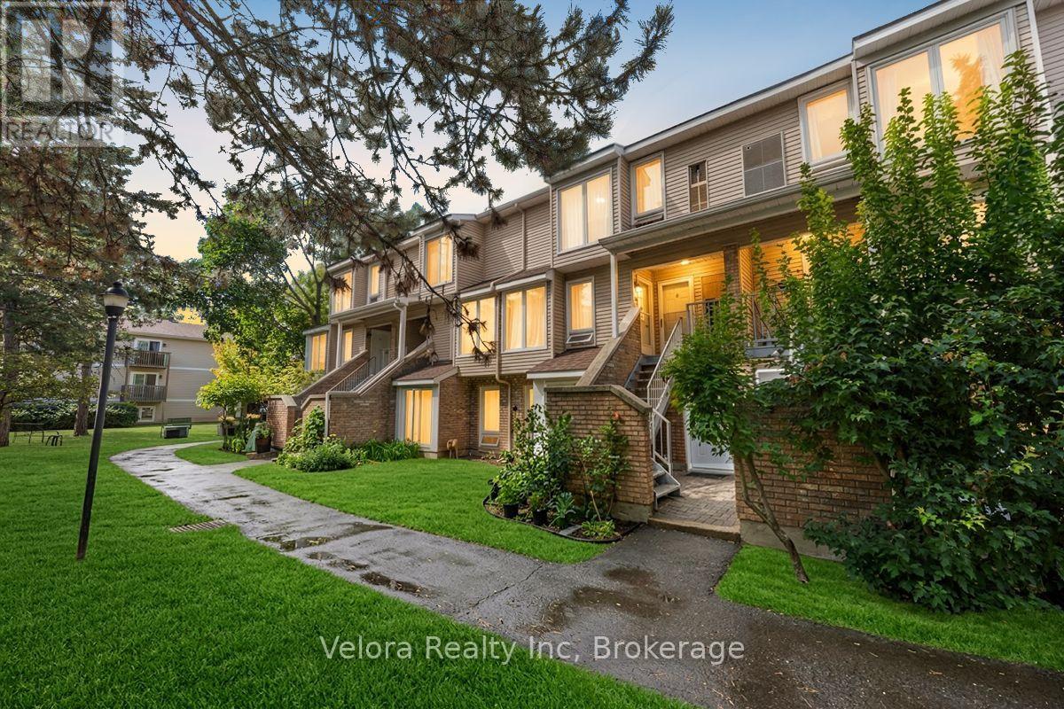 8a Shehyn Lane, Ottawa, Ontario  K2G 4Y3 - Photo 1 - X13154502