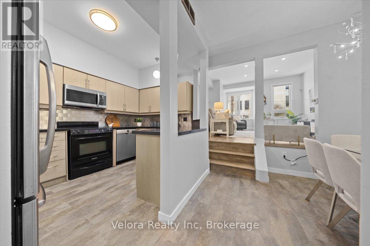 8a Shehyn Lane, Ottawa, Ontario  K2G 4Y3 - Photo 11 - X13154502