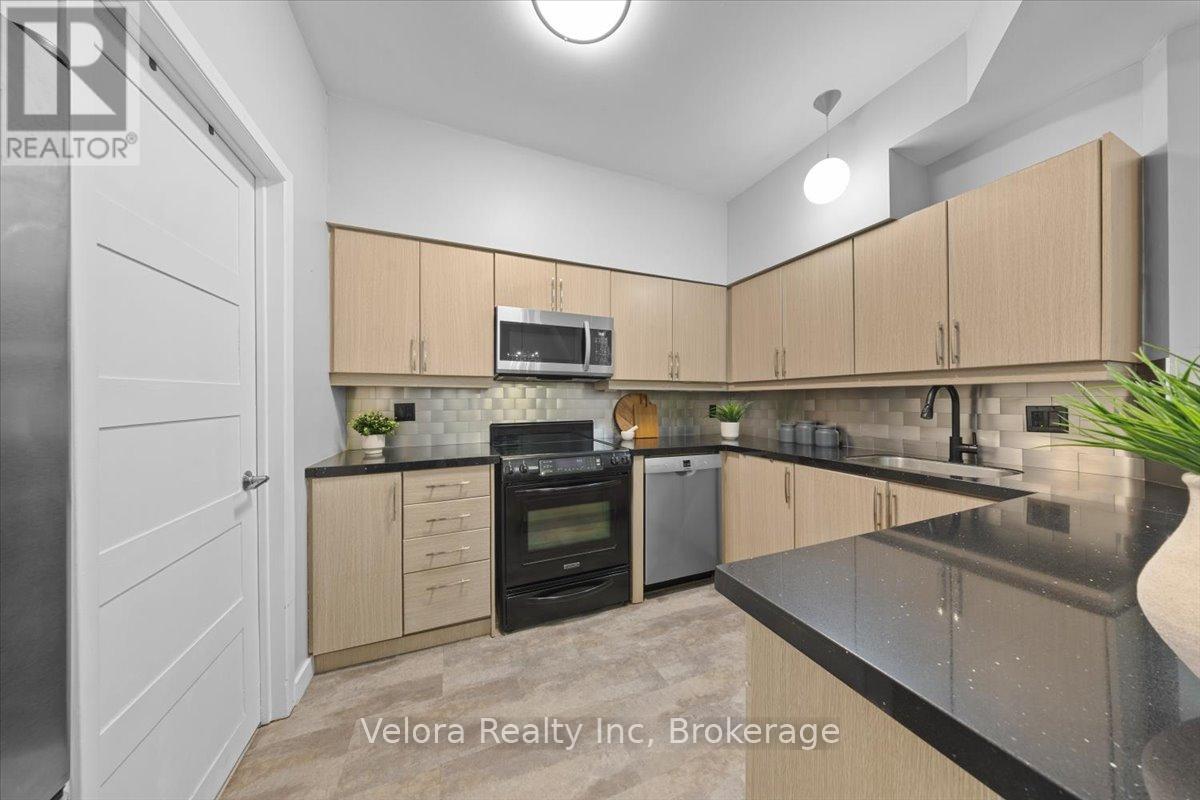 8a Shehyn Lane, Ottawa, Ontario  K2G 4Y3 - Photo 12 - X13154502