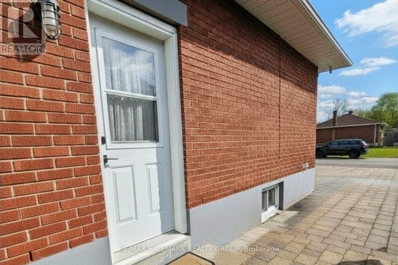 B - 1307 VANCOUVER AVENUE, Ottawa, Ontario