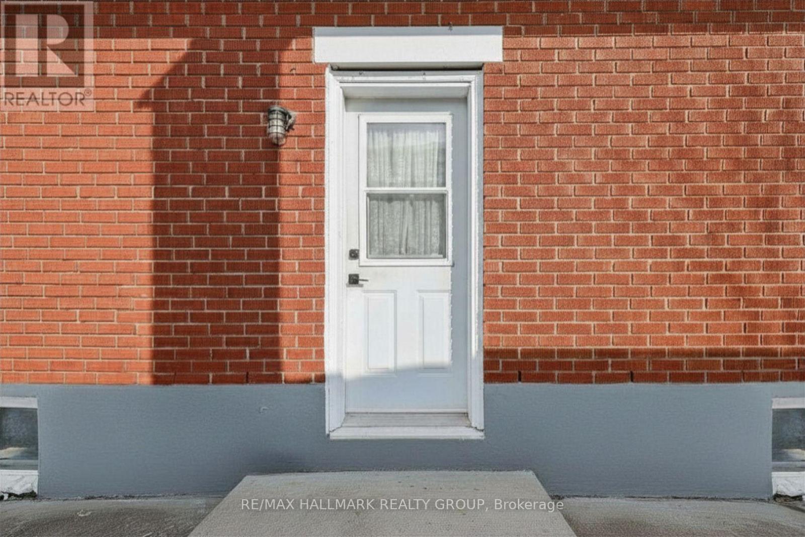 B - 1307 Vancouver Avenue, Ottawa, Ontario  K1V 6T8 - Photo 2 - X13154562