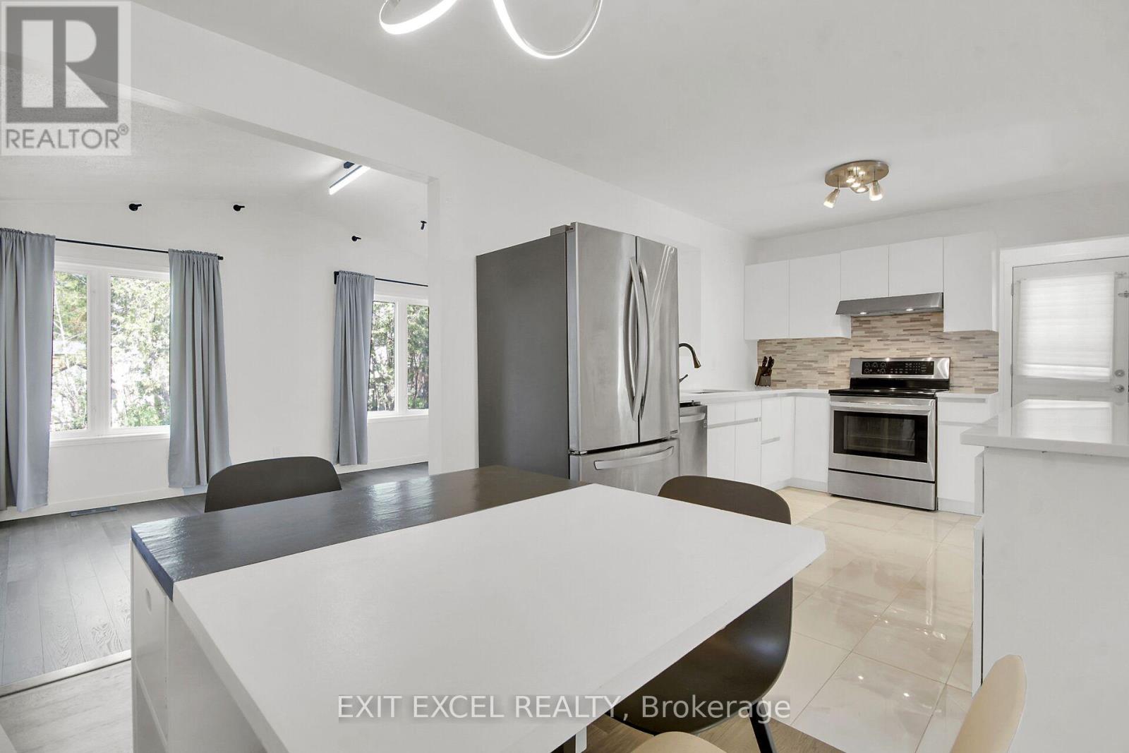 25 Uxbridge Crescent, Ottawa, Ontario  K2L 1P6 - Photo 6 - X13154944