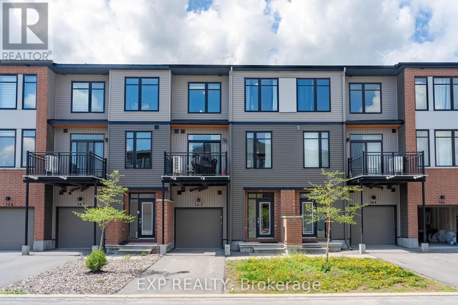 162 VISOR PRIVATE, Ottawa, Ontario