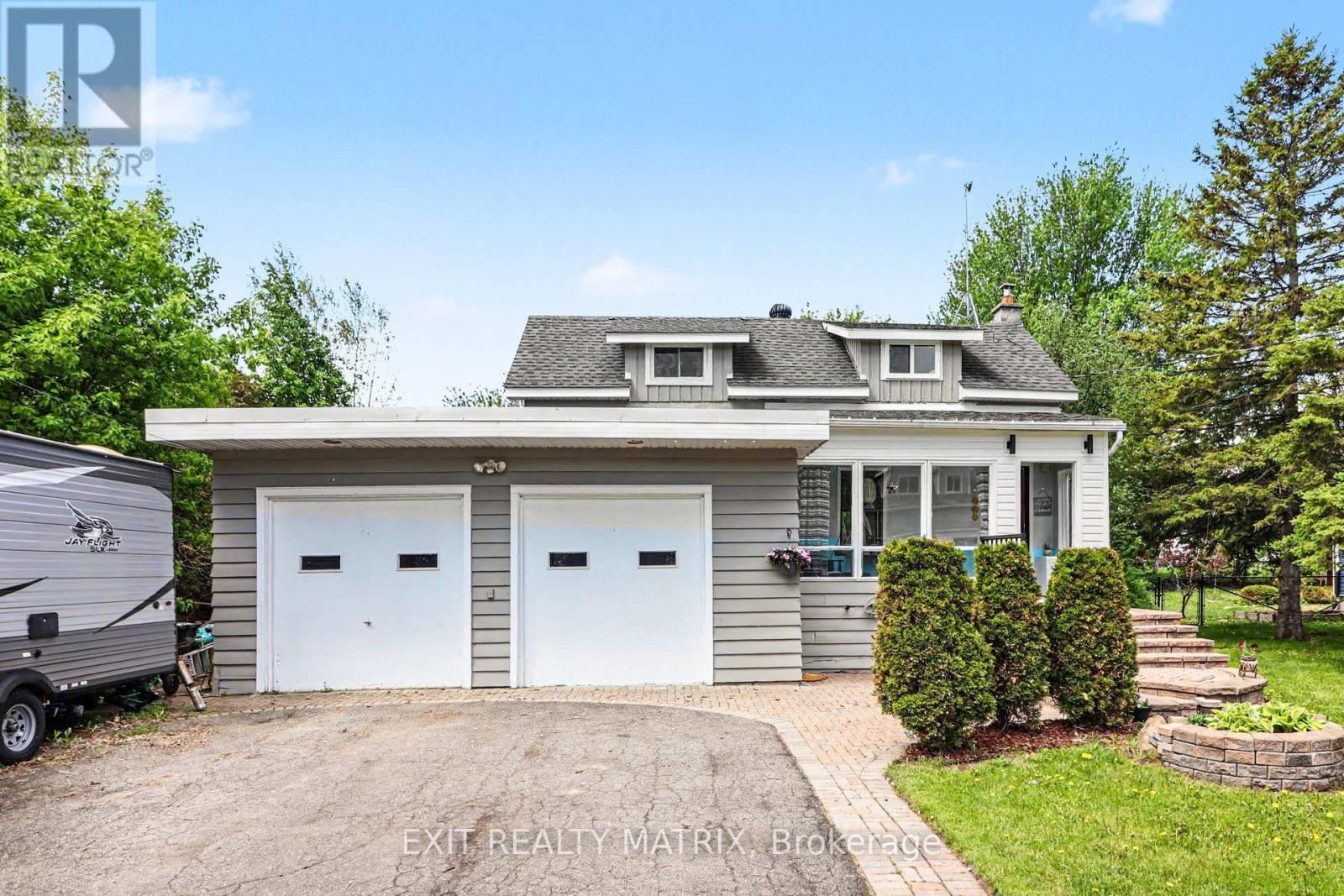 4122 BROADWAY STREET, Ottawa, Ontario