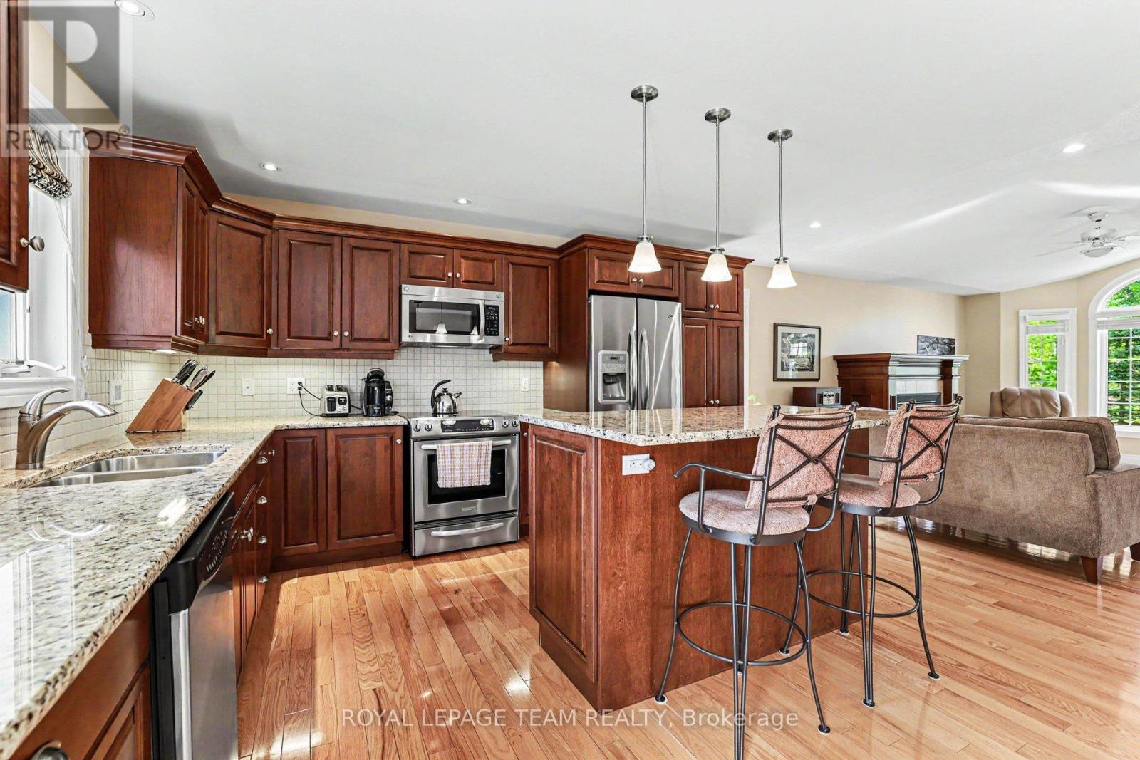 28 Kimberly Avenue, North Grenville, Ontario  K0G 1J0 - Photo 14 - X13156030