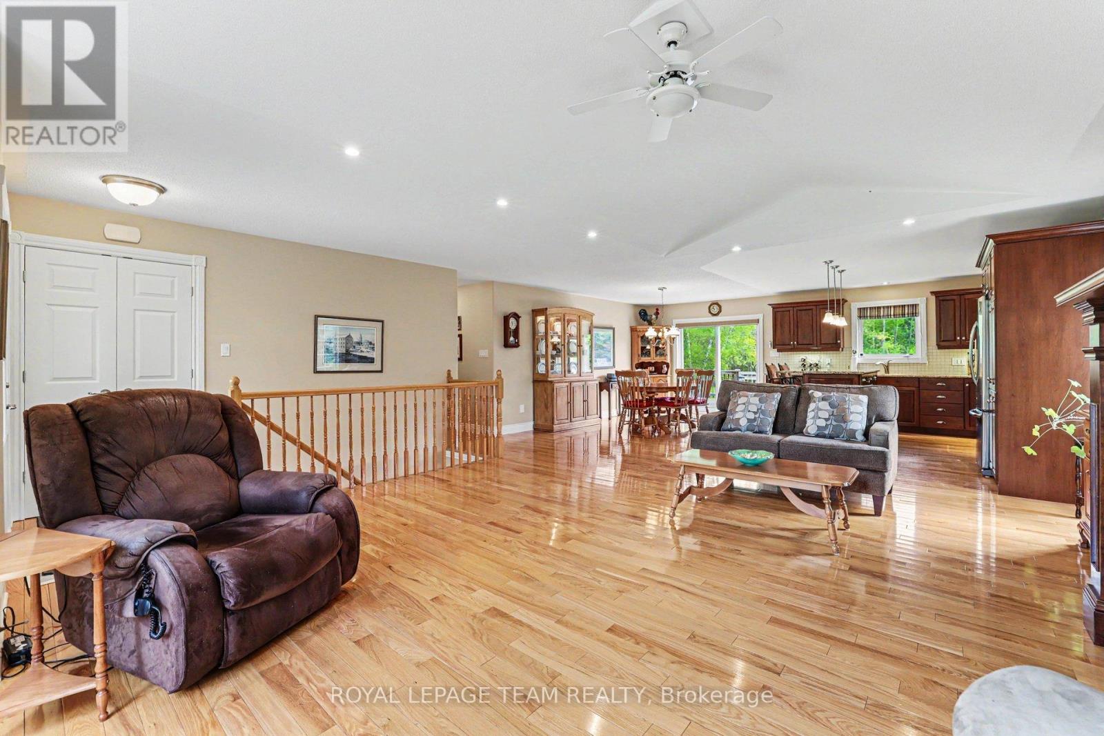 28 Kimberly Avenue, North Grenville, Ontario  K0G 1J0 - Photo 9 - X13156030