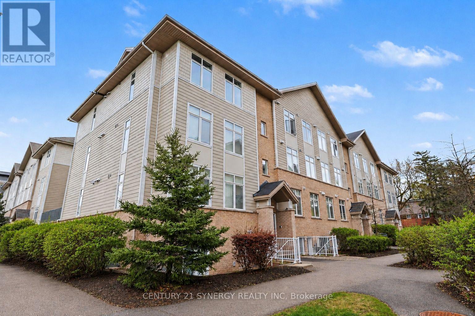 D - 318 EVEREST PRIVATE, Ottawa, Ontario