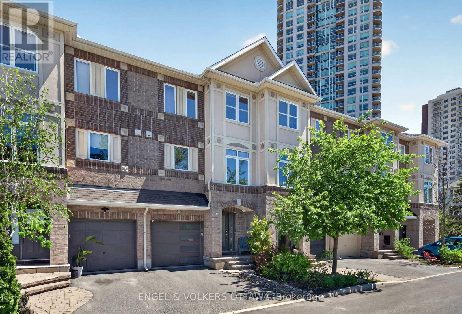 27 BRIARWAY PRIVATE, Ottawa, Ontario