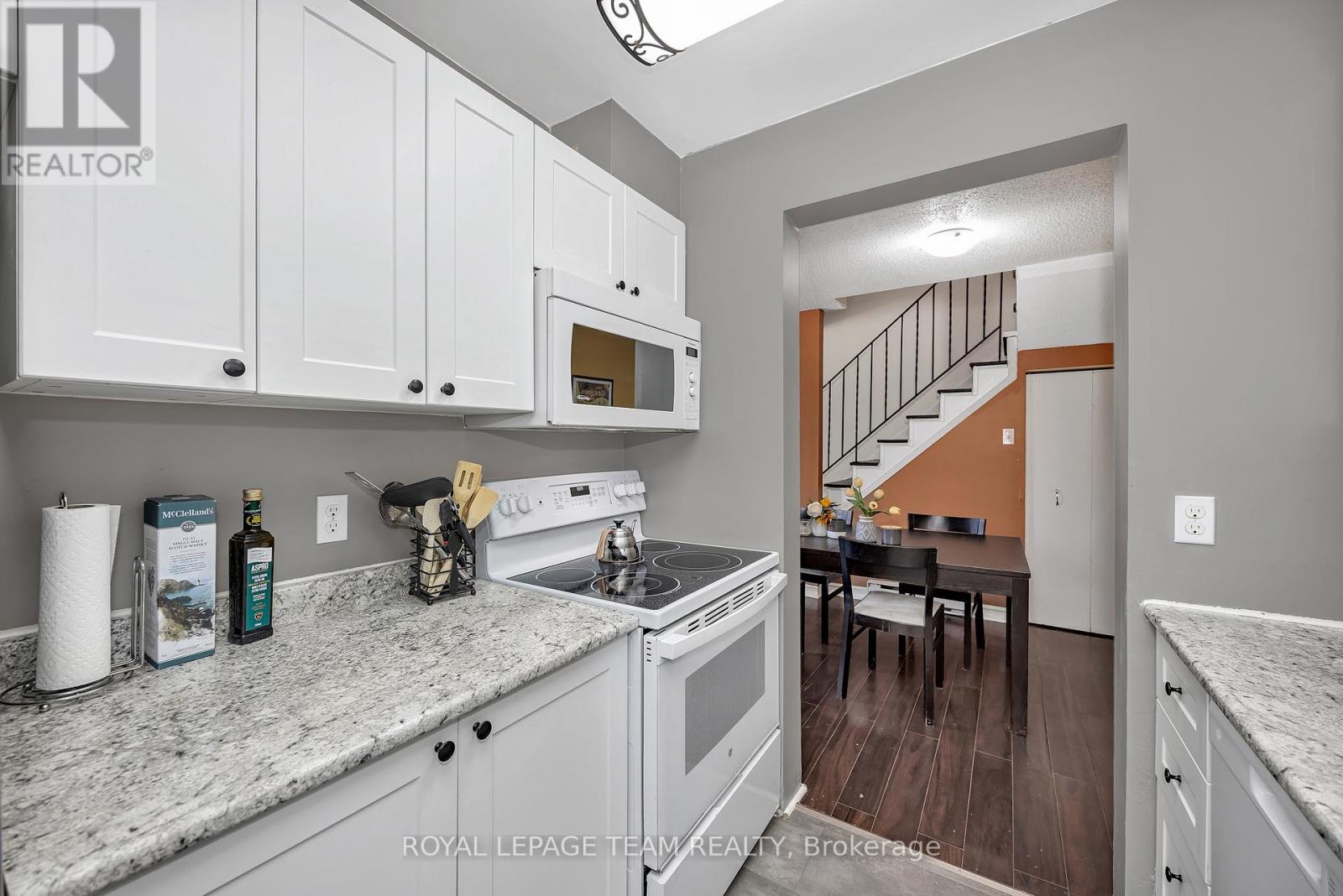 23a Woodvale Green, Ottawa, Ontario  K2G 4H3 - Photo 12 - X13156730