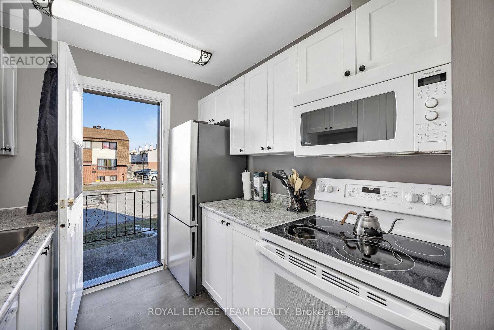 23a Woodvale Green, Ottawa, Ontario  K2G 4H3 - Photo 7 - X13156730