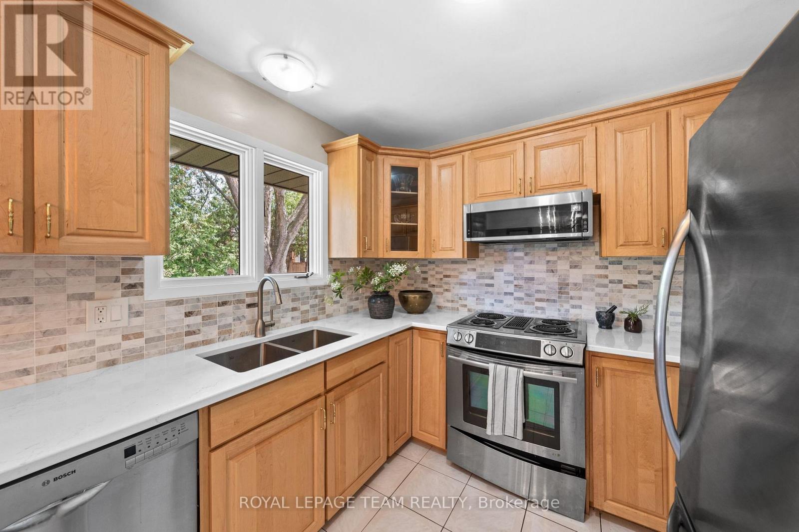 6 Byrd Crescent, Ottawa, Ontario  K2L 2G5 - Photo 14 - X13158294