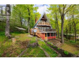 281 PINE SHORES LANE, Frontenac, Ontario