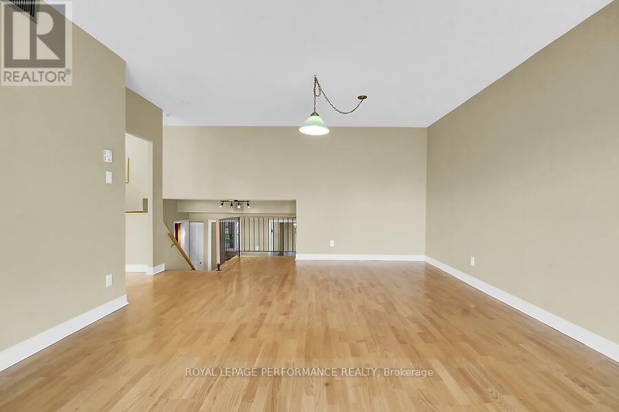 10 - 135 Springfield Avenue, Ottawa, Ontario  K1M 1C5 - Photo 11 - X13158964