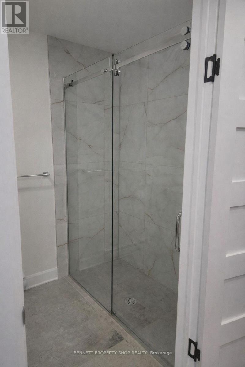 1312 Avenue R Avenue, Ottawa, Ontario  K1G 0B9 - Photo 17 - X13159328