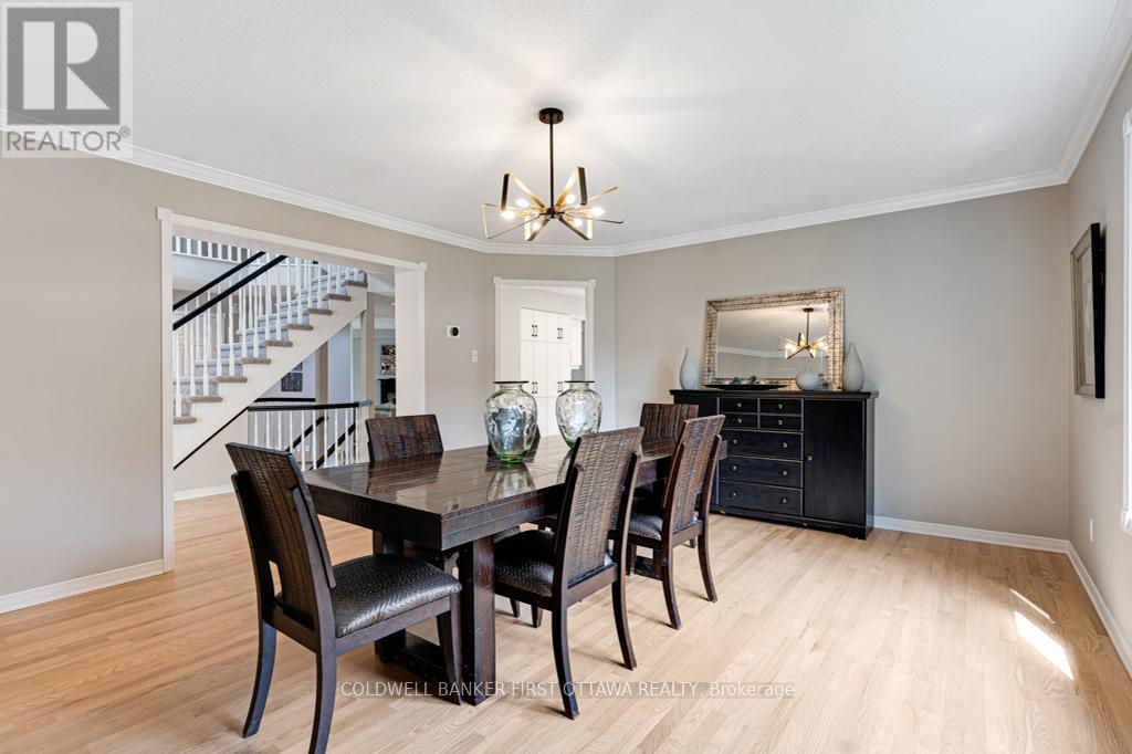 5525 Pettapiece Crescent, Ottawa, Ontario  K4M 1C6 - Photo 10 - X13159806