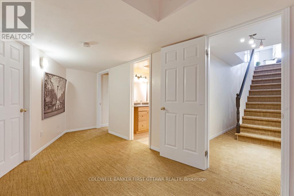 5525 Pettapiece Crescent, Ottawa, Ontario  K4M 1C6 - Photo 33 - X13159806