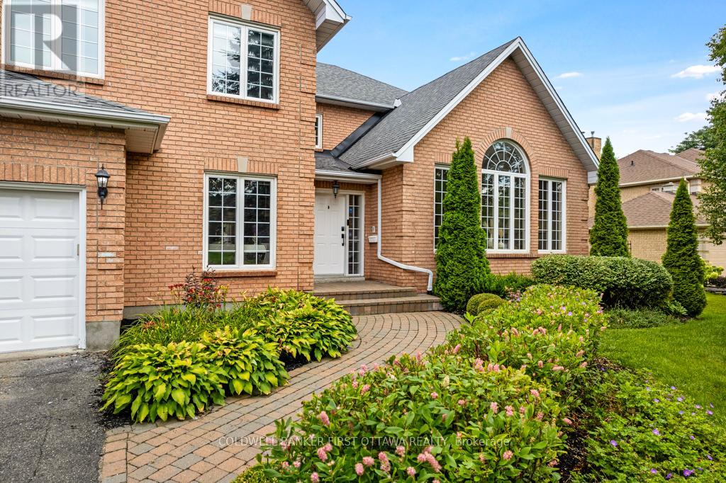 5525 Pettapiece Crescent, Ottawa, Ontario  K4M 1C6 - Photo 4 - X13159806