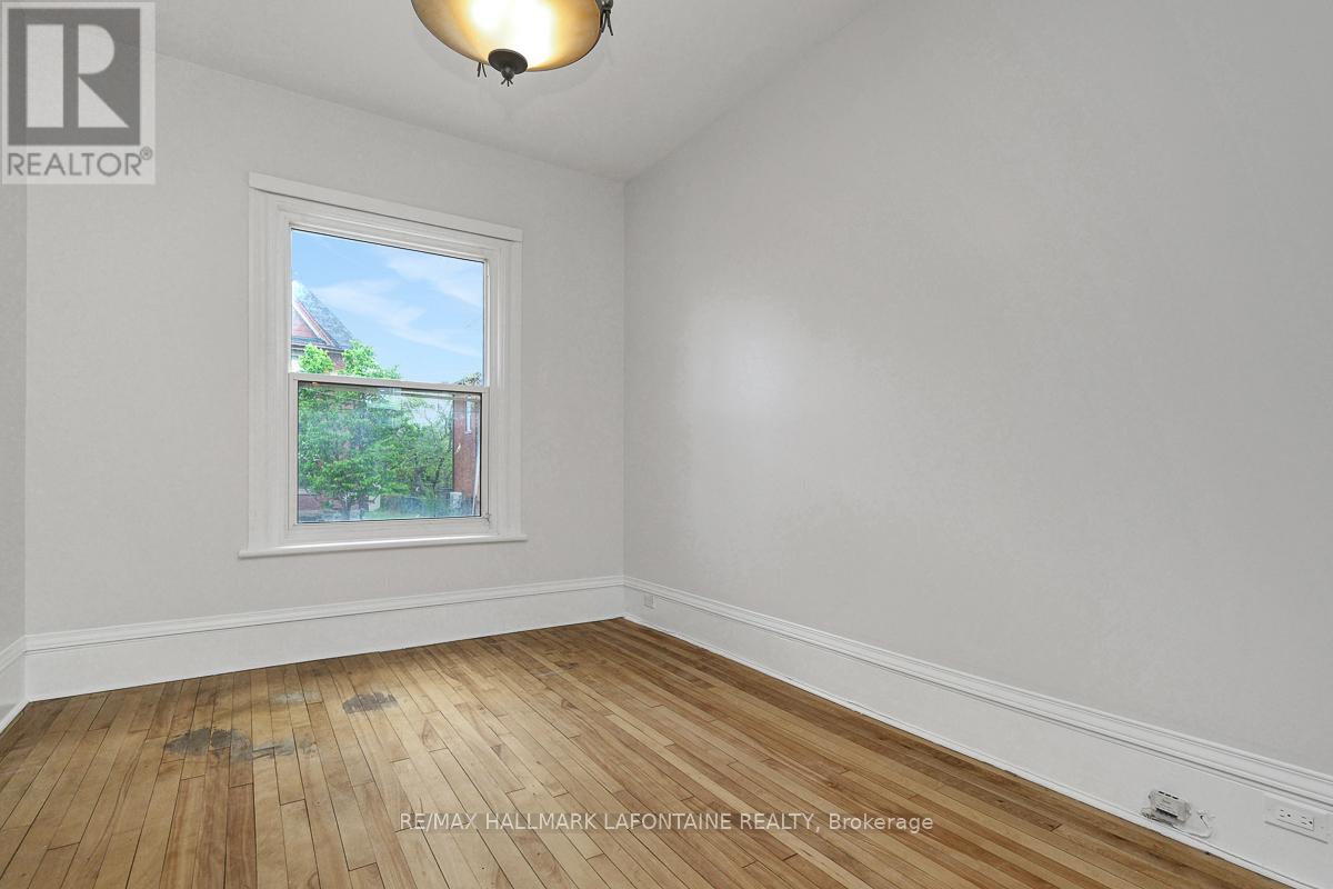 138 Concord Street S, Ottawa, Ontario  K1S 0Z4 - Photo 5 - X13159830