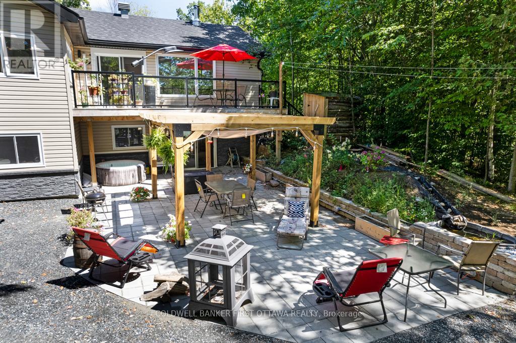 4031 Bolingbroke Road, Tay Valley, Ontario  K0H 2B0 - Photo 5 - X13159920