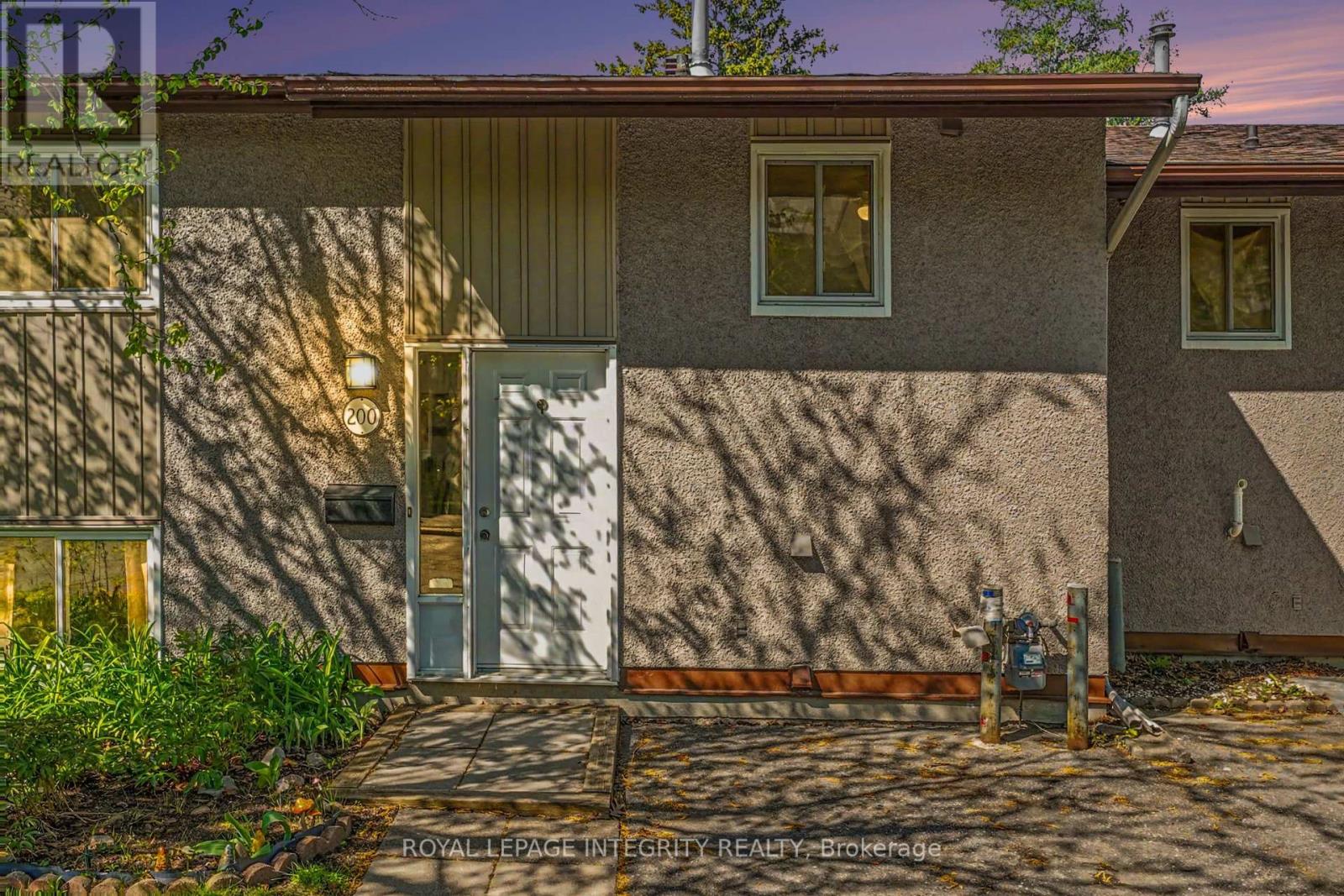 106 - 200 WOODFIELD DRIVE, Ottawa, Ontario