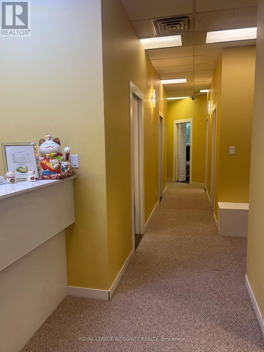 204 - 2446 Bank Street, Ottawa, Ontario  K1V 1A4 - Photo 2 - X13160862