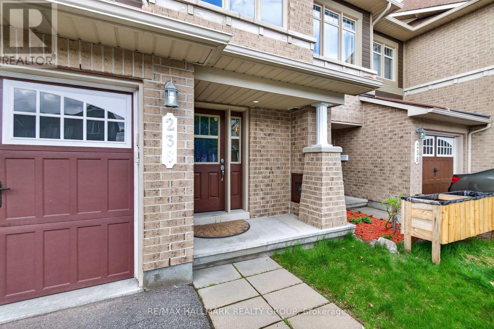 236 Trailsedge Way, Ottawa, Ontario  K1W 0E8 - Photo 3 - X13160910