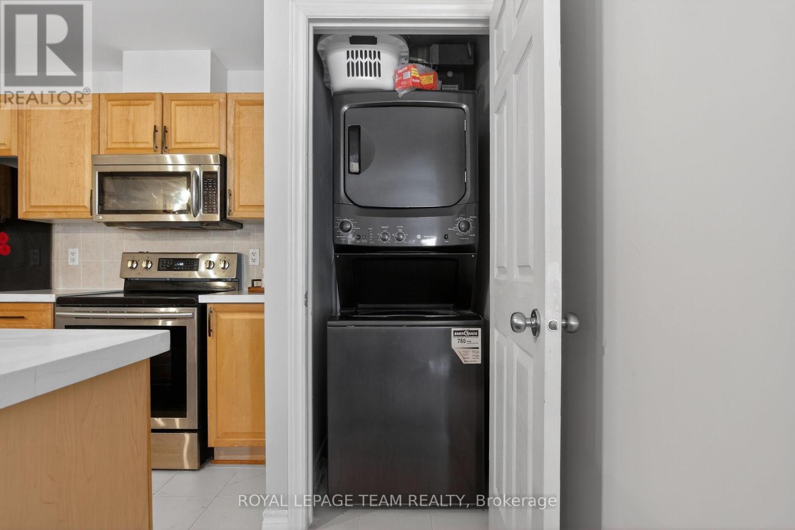 D - 165 Crestway Drive, Ottawa, Ontario  K2G 7C8 - Photo 14 - X13160922