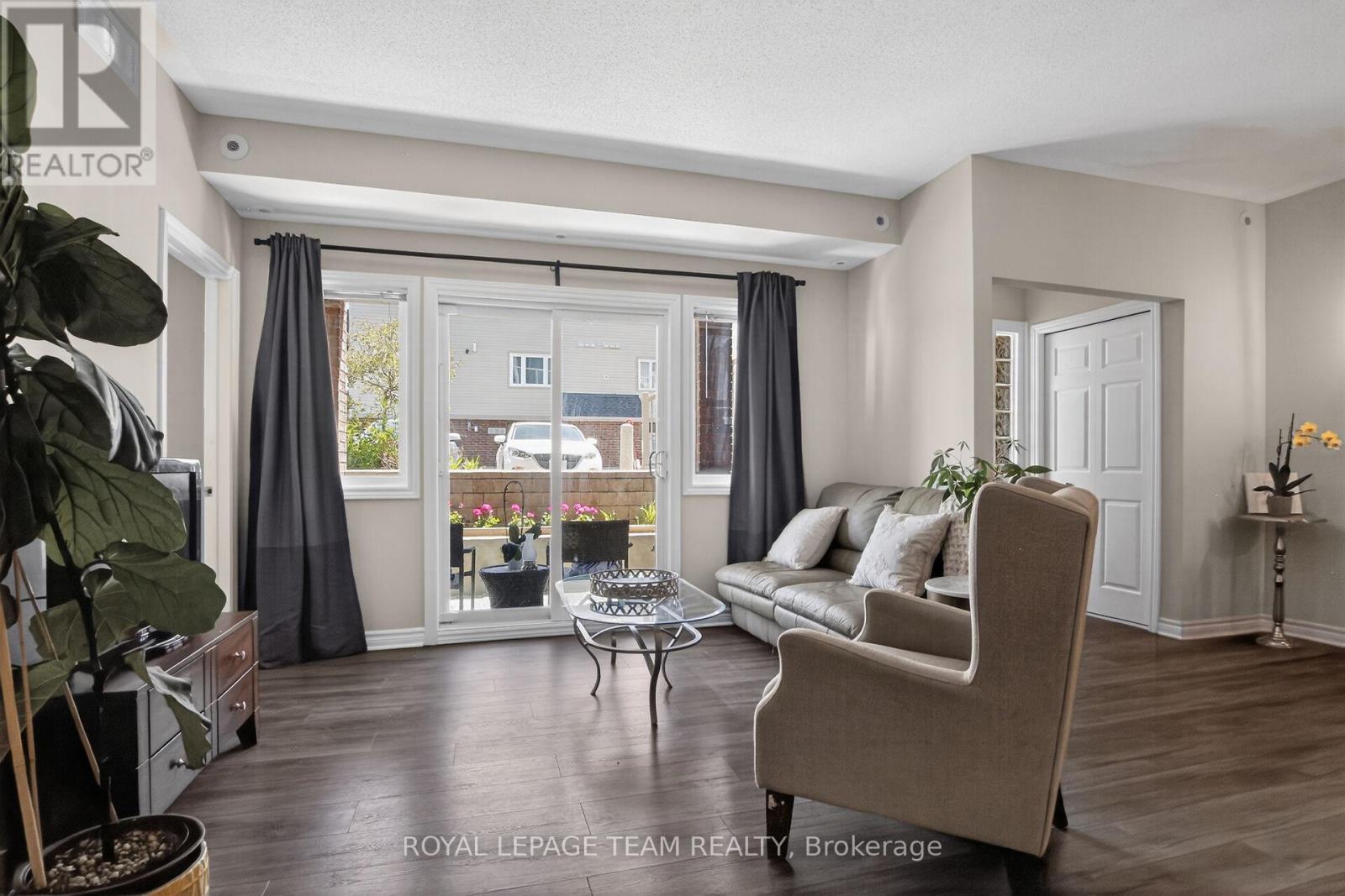 D - 165 Crestway Drive, Ottawa, Ontario  K2G 7C8 - Photo 15 - X13160922