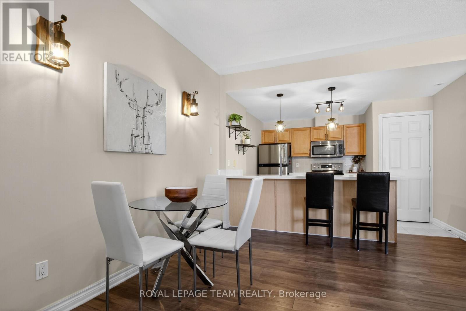 D - 165 Crestway Drive, Ottawa, Ontario  K2G 7C8 - Photo 5 - X13160922