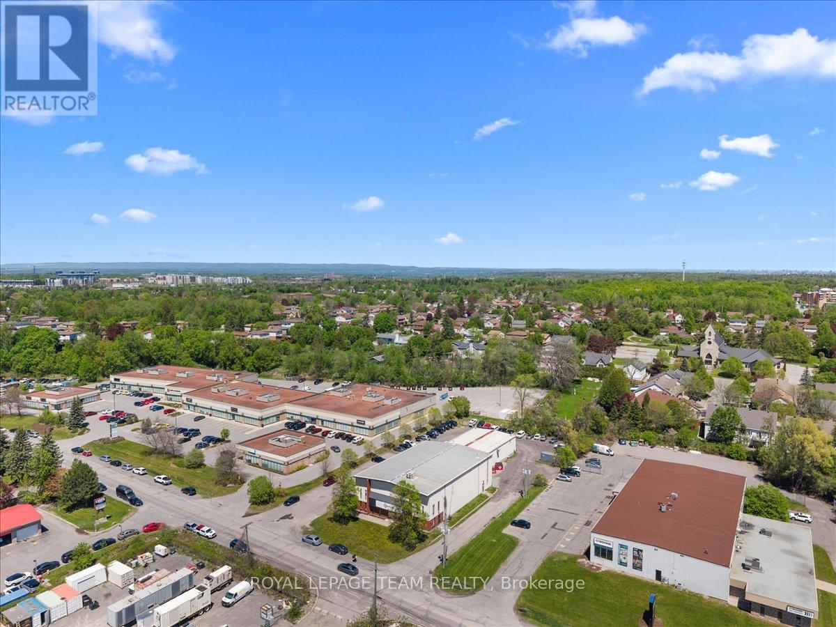 24 Edgewater Street, Ottawa, Ontario  K2L 1V8 - Photo 3 - X13162170
