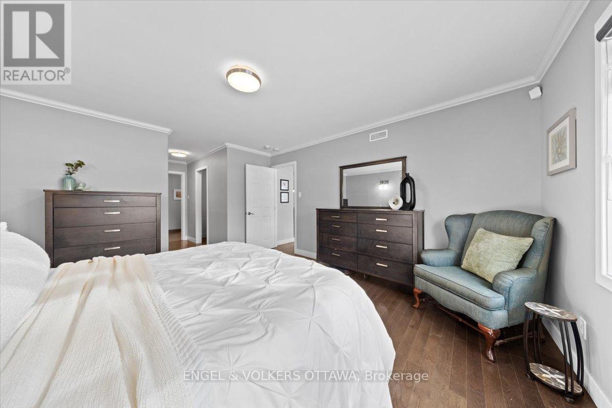 1005 Gold Crescent, Ottawa, Ontario  K2B 8C4 - Photo 16 - X13162298