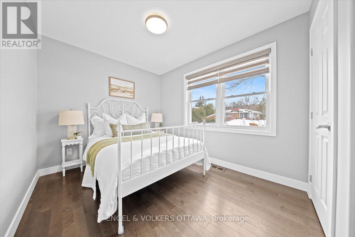1005 Gold Crescent, Ottawa, Ontario  K2B 8C4 - Photo 20 - X13162298